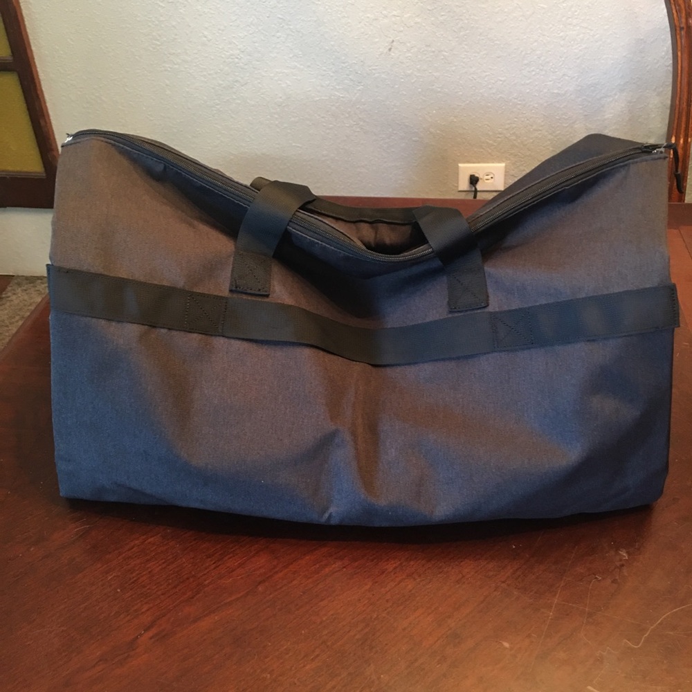Mancro Luggage new never used - Picture 7 of 12